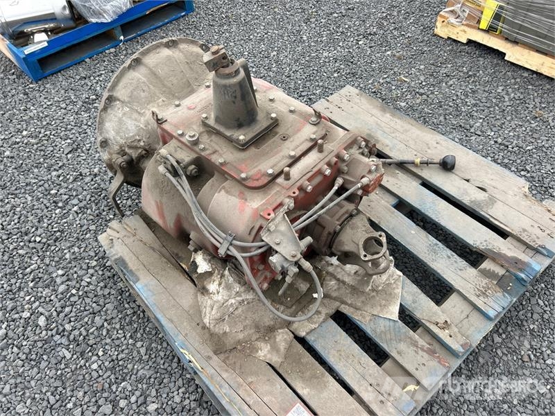 Eaton Transmission ギアボックス