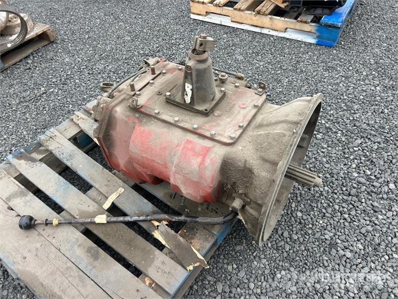 Eaton Transmission ギアボックス