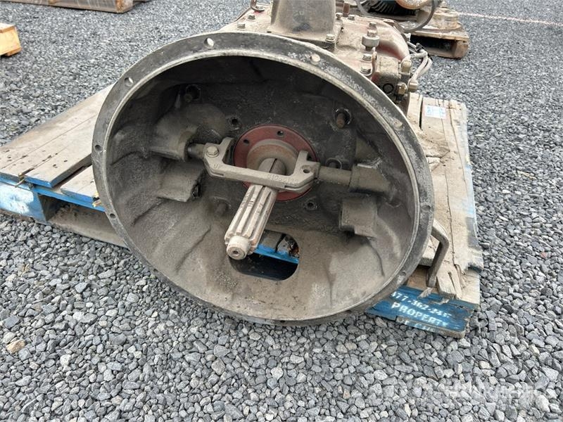 Eaton Transmission ギアボックス