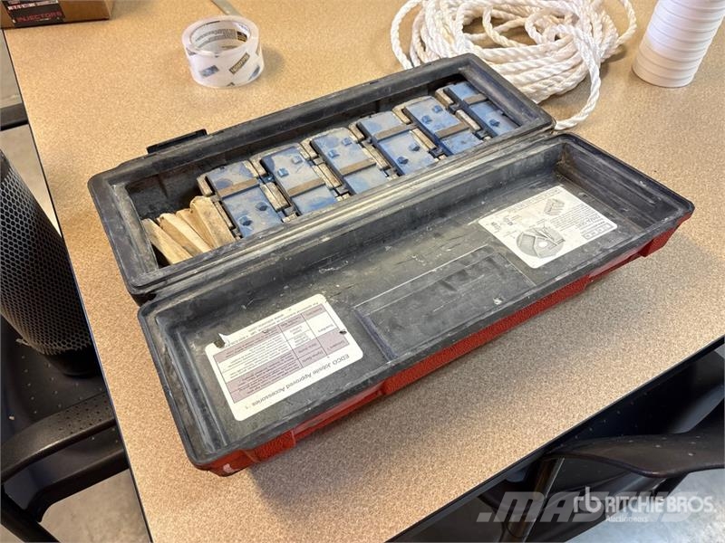 Edco of (6) Edco 12400 Grinder-Dyma Inserts Outros componentes
