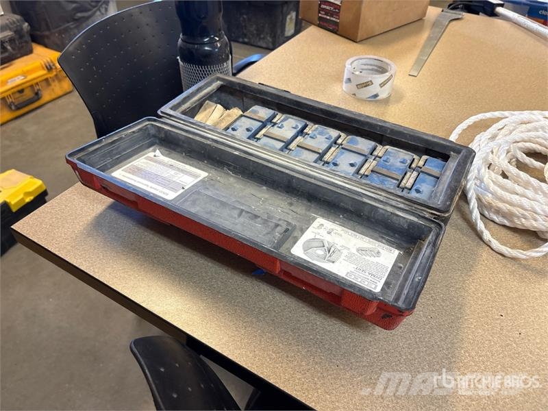 Edco of (6) Edco 12400 Grinder-Dyma Inserts Outros componentes