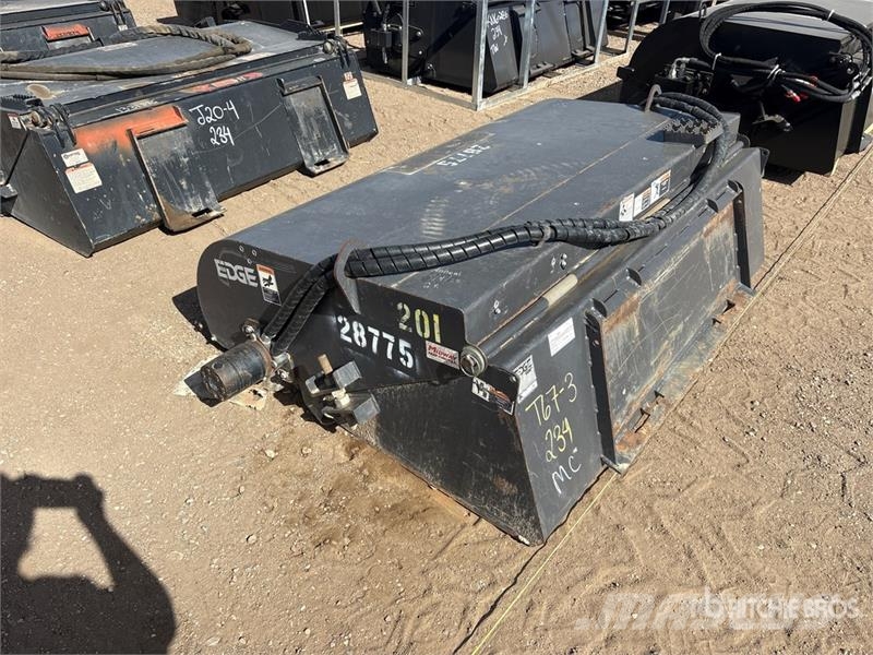 Edge 503578 74 in Skid Steer Broom Spazzole
