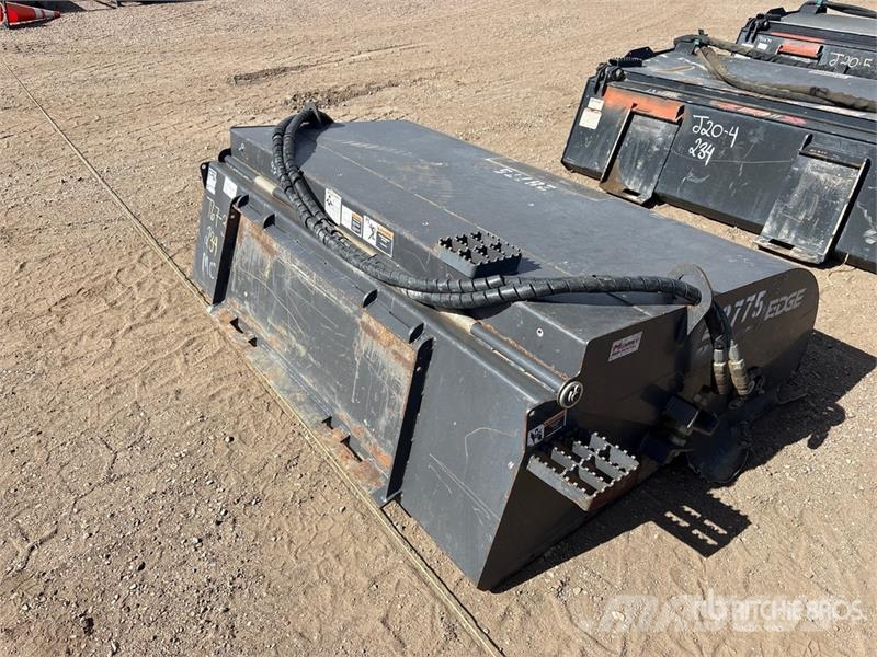 Edge 503578 74 in Skid Steer Broom Spazzole