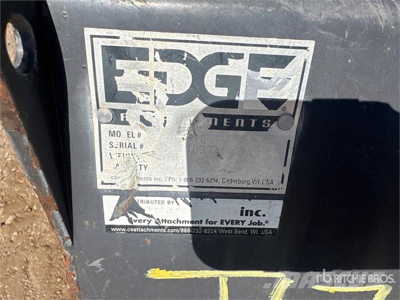 Edge 503578 74 in Skid Steer Broom Spazzole