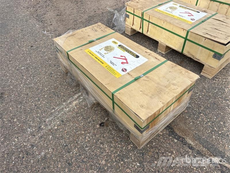 EMC LB9200 Quantity of (5) Ratchet Binders & Quantity Other components