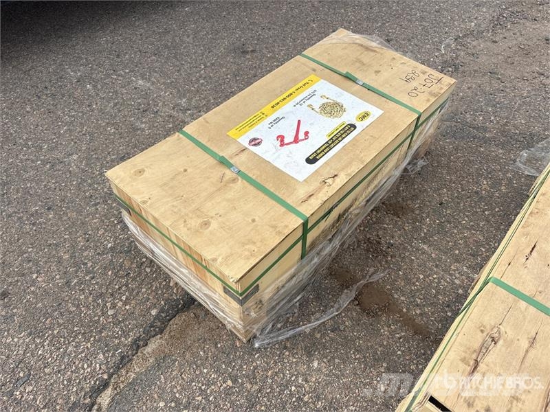 EMC LB9200 Quantity of (5) Ratchet Binders & Quantity Other components