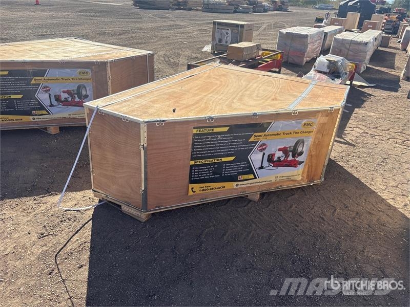 EMC TTC26 Heavy-Duty Truck Tire Changer Diger