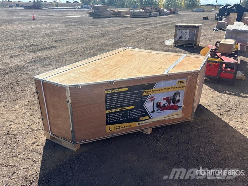 EMC TTC26 Heavy-Duty Truck Tire Changer Diger
