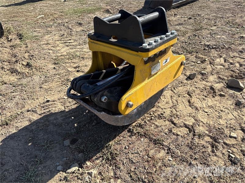 Engcon 12 in Hydraulic Grapple Greifer