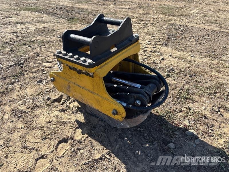 Engcon 12 in Hydraulic Grapple Greifer