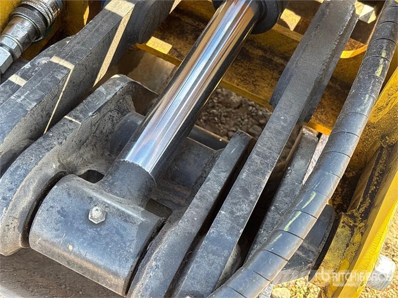 Engcon 12 in Hydraulic Grapple Greifer