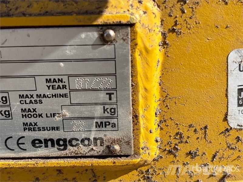 Engcon 12 in Hydraulic Grapple Greifer