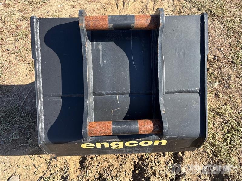 Engcon 24 in Digging Bucket Κουβάδες