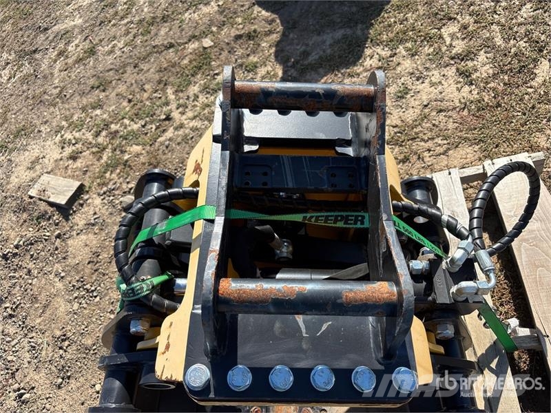 Engcon SG06-0649 20 in Q/C Hydraulic Excavator Grapple - Greifer