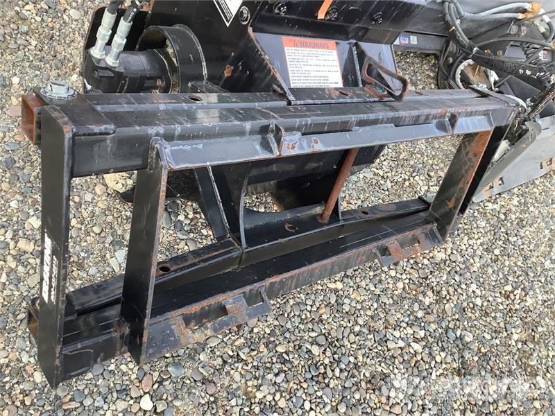 Erskine T250 6 in Skid Steer Trencher Grabenfräse