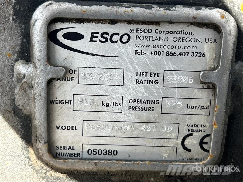 Esco Excavator Coupler - Fits Deere 450D LC 快速連結器