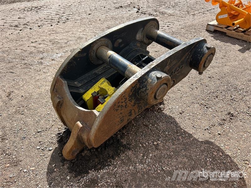Esco Excavator Coupler - Fits Deere 450D LC 快速連結器
