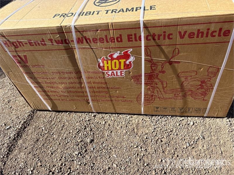  EV-RED Electric Scooter (Unused) 沙滩车