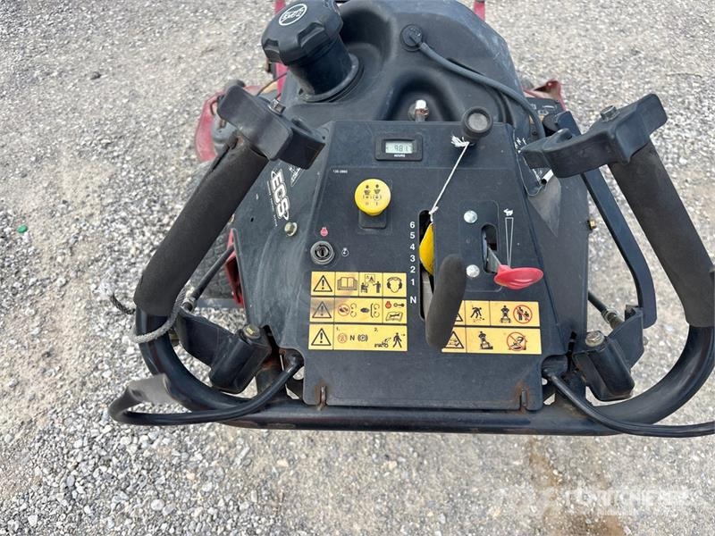 Exmark Lawn Mower (Inoperable) Riding mowers