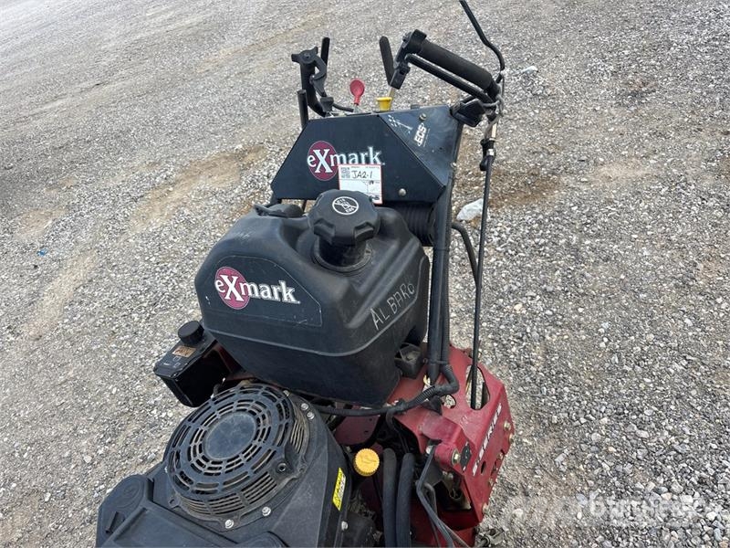 Exmark Lawn Mower (Inoperable) Riding mowers