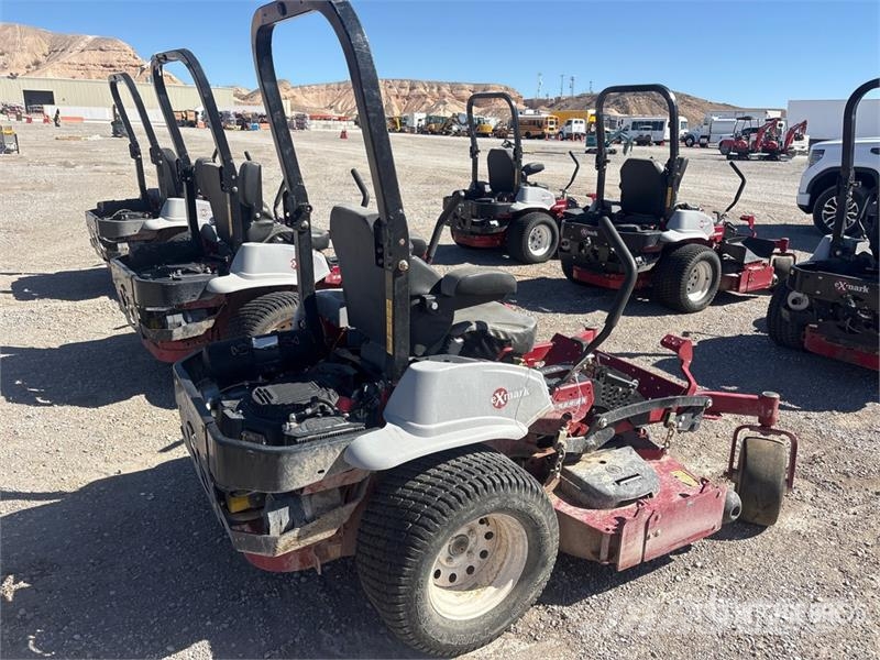 Exmark Lazer Z Mauriņa traktors