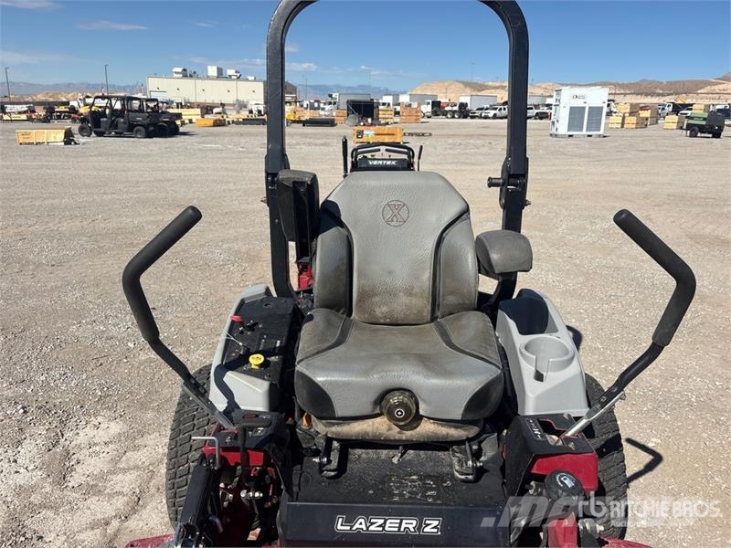 Exmark Lazer Z Mauriņa traktors