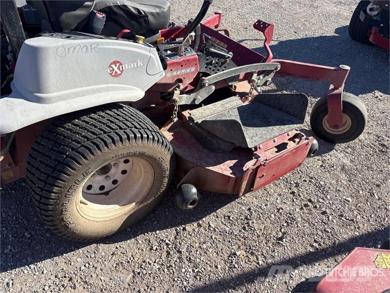 Exmark Lazer Z Tractorașe de tuns iarba