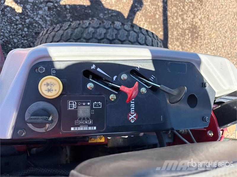 Exmark Lazer Z ركوب الحشائش
