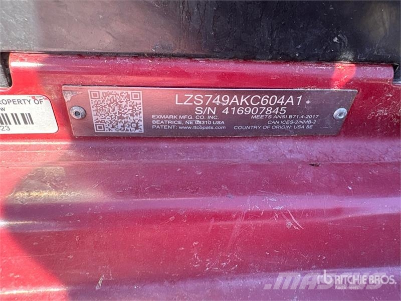 Exmark Lazer Z Mauriņa traktors