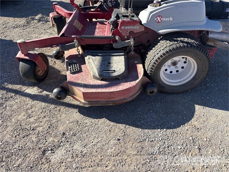 Exmark Lazer Z Tractorașe de tuns iarba