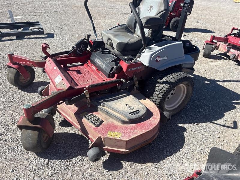 Exmark Lazer Z Mauriņa traktors