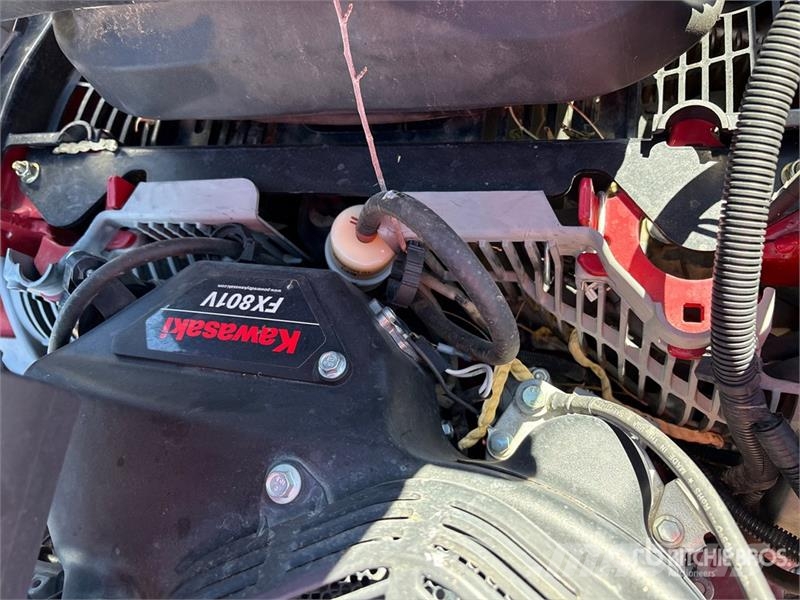 Exmark Lazer Z E-Series Ride-On Lawn Mower Åkgräsklippare