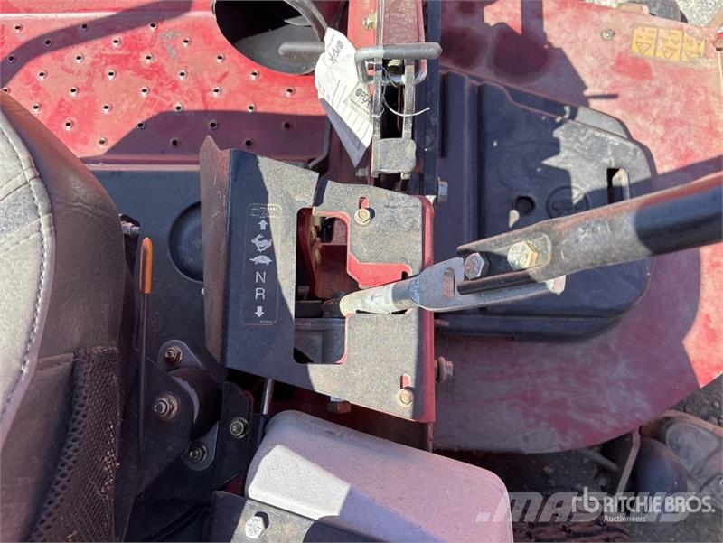 Exmark Lazer Z S-Series Ride-On Lawn Mower ركوب الحشائش