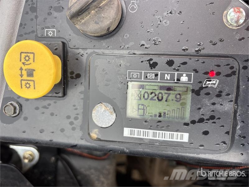 Exmark Lazer Z S-Series Ride-On Lawn Mower Tractorașe de tuns iarba
