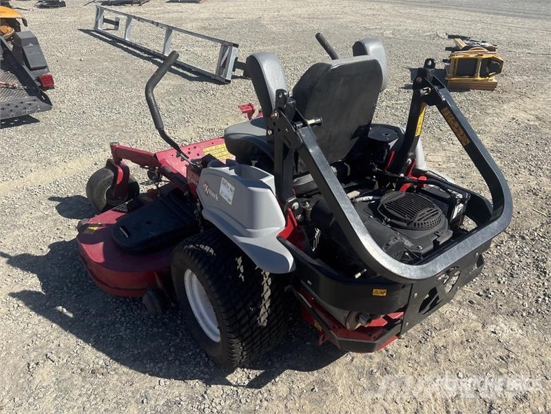 Exmark Lazer Z S-Series 4x2 Ride-On Lawn Mower Rijmaaiers