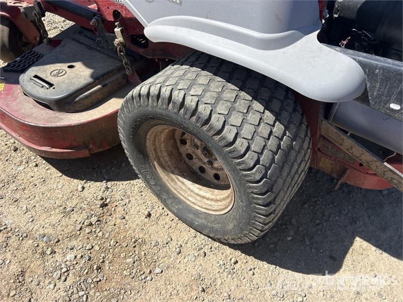 Exmark Lazer Z S-Series Ride-On Lawn Mower ركوب الحشائش