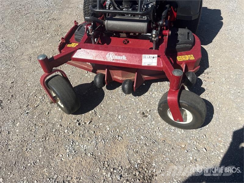 Exmark Stand-On Lawn Mower Mauriņa traktors