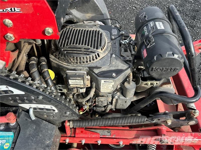 Exmark Stand-On Lawn Mower ركوب الحشائش