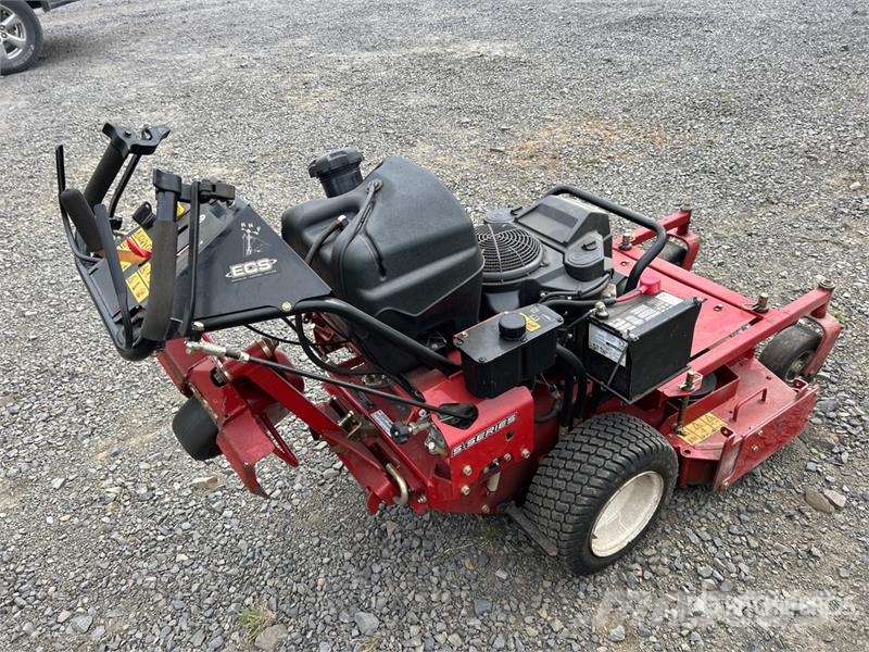 Exmark Turf Tracer S-Series 4x2 Stand-On 36 in Lawn Mower Tractores corta-césped