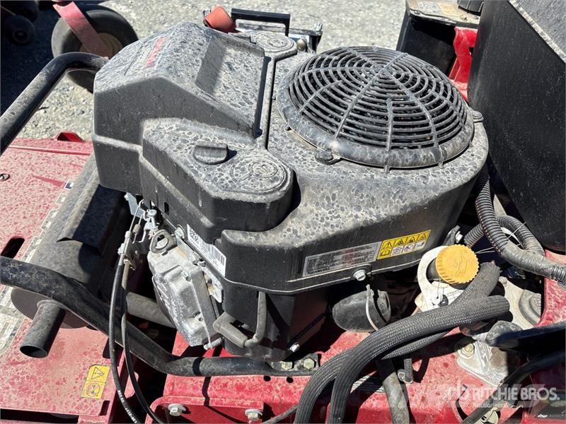 Exmark Turf Tracer S-Series Stand-On Lawn Mower ركوب الحشائش