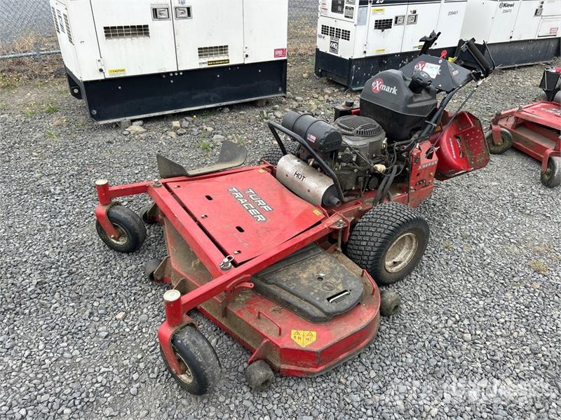 Exmark Turf Tracer X-Series 4x2 Stand-On 60 in Lawn Mower Tractores corta-césped