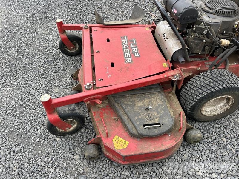 Exmark Turf Tracer X-Series 4x2 Stand-On 60 in Lawn Mower Tractores corta-césped