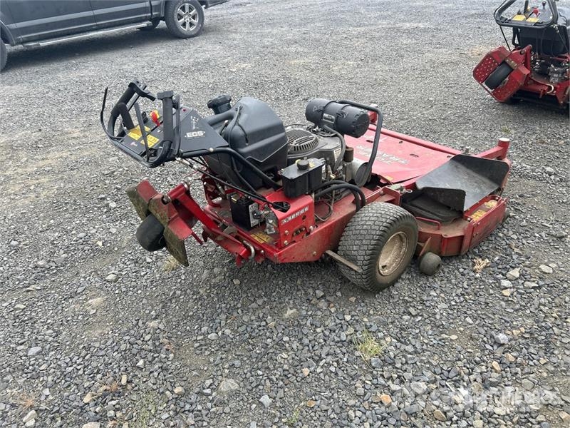 Exmark Turf Tracer X-Series Stand-On 60 in Lawn Mower Tractores corta-césped