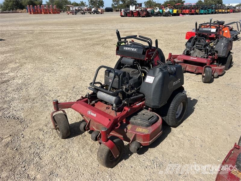 Exmark Vertex S Series Stand-On Lawn Mower Reitermäher