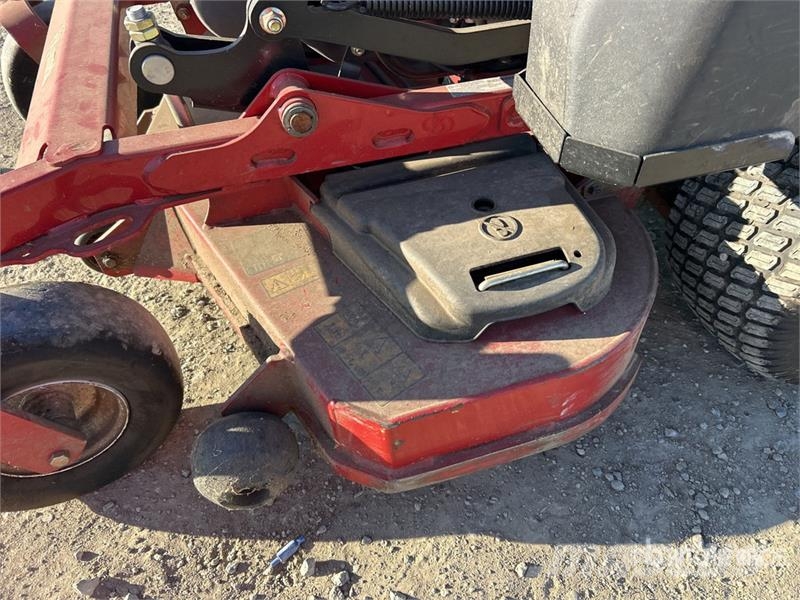 Exmark Vertex S Series Stand-On Lawn Mower Reitermäher