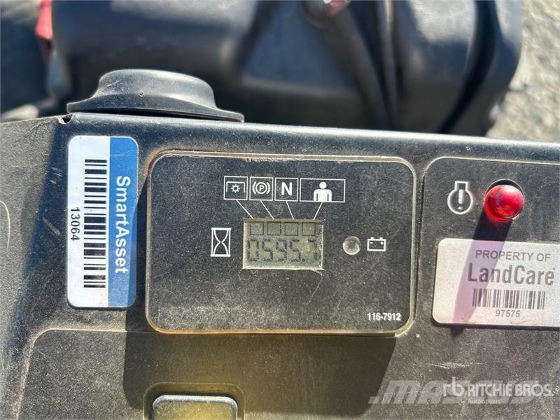 Exmark Walk-Behind Lawn Mower (Inoperable) Vrtni traktor kosilnice