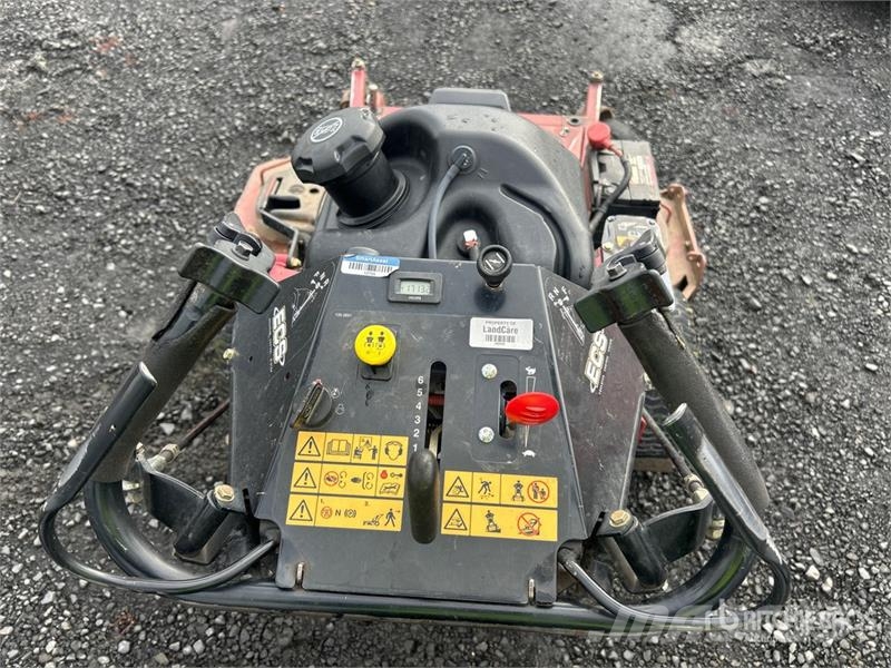 Exmark Walk-Behind Lawn Mower ركوب الحشائش