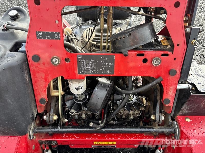 Exmark Zero-Turn Lawn Mower (Inoperable) ركوب الحشائش
