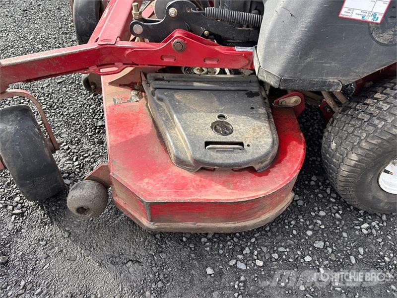 Exmark Zero-Turn Lawn Mower (Inoperable) ركوب الحشائش