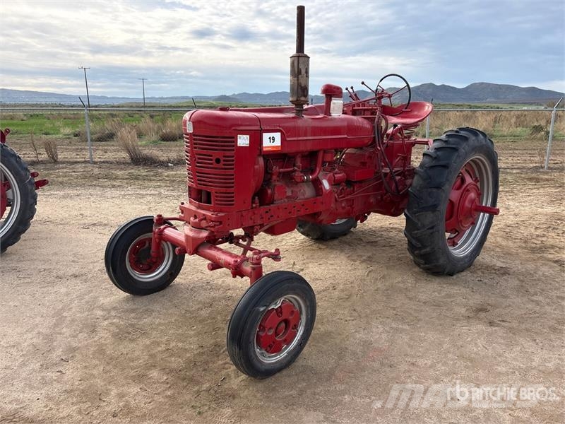 Farmall H 2WD Tractor トラクター